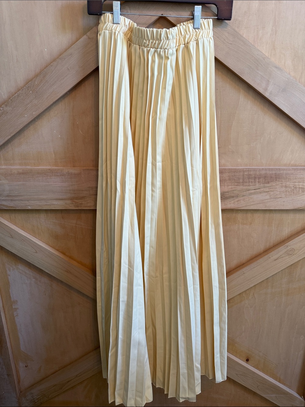 Amazon Pleated Maxi Skirt - Pale Yellow Cream